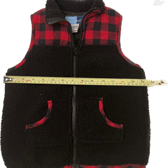 Good Lad 4T/5T Buffalo Plaid Vest Rugged charm for your little trendsetter!🍂👦 - Picture 8 of 10